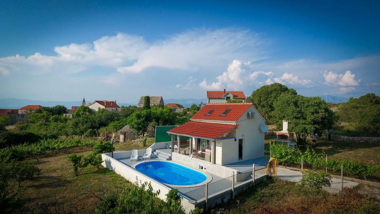 Villa Baras Garden - House With Pool Mirca  Exterior photo