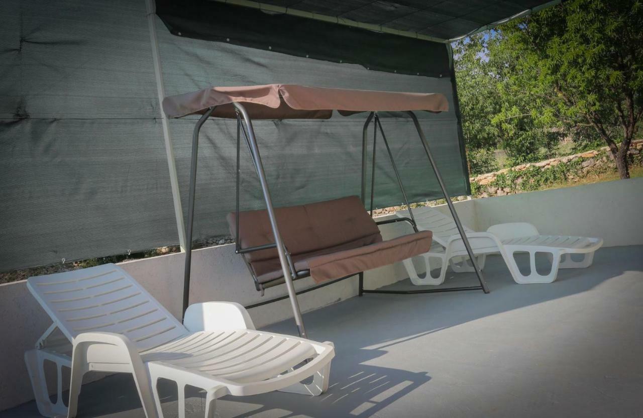 Villa Baras Garden - House With Pool Mirca  Exterior photo